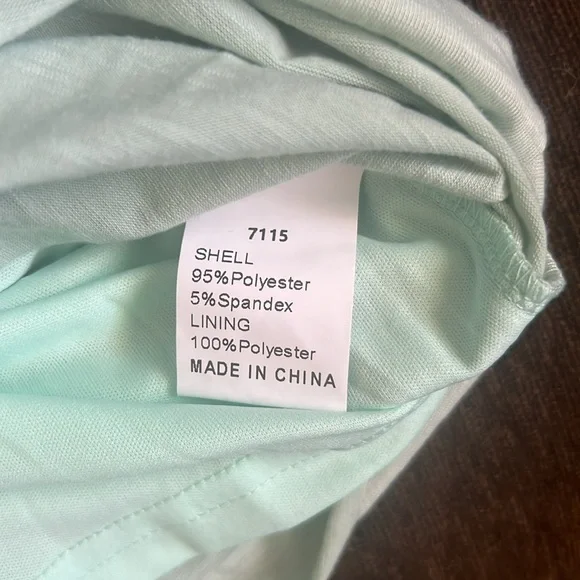 Cute NWOT midi dress - Picture 6 of 6